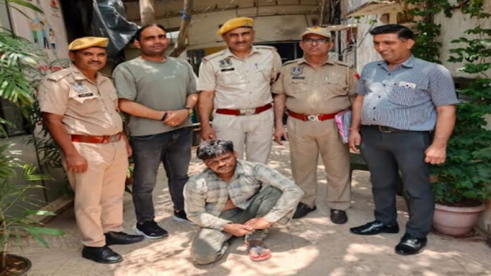 A miscreant arrested with two live cartridges