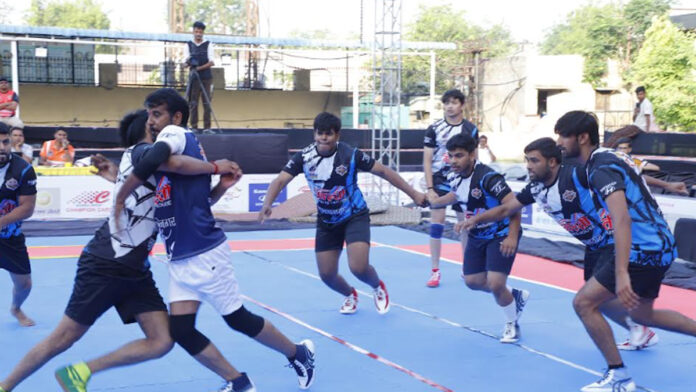 In Mahesh Pro Kabaddi, players tried hard to win and showed their strength