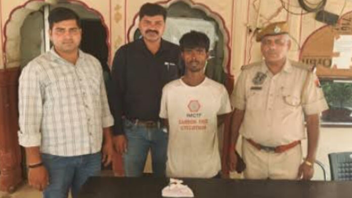 A clever burglar was caught by the police