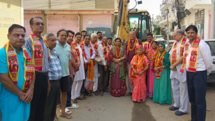Road work worth Rs 1.5 crore started in ward 15 of Murlipura