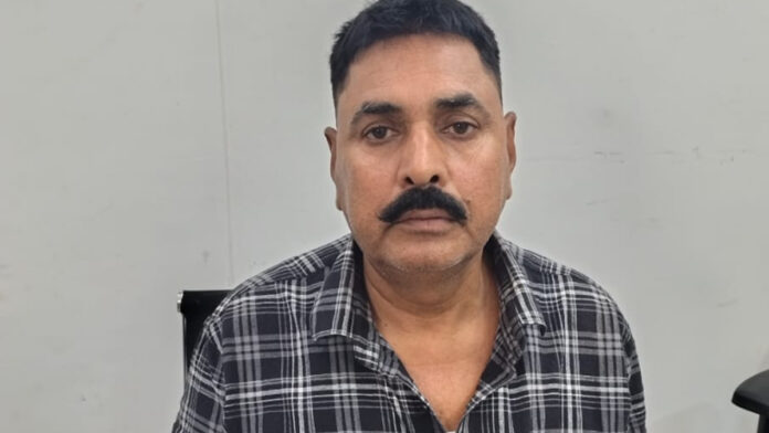 Assistant Police Sub Inspector (ASI) arrested taking bribe
