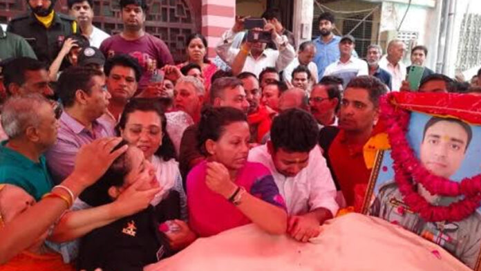 Last rites of pilot Rajveer Singh who lost his life in Kedarnath helicopter crash