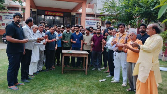 Gaud Brahmin Mahasabha paid tribute to those killed in the Ahmedabad plane crash