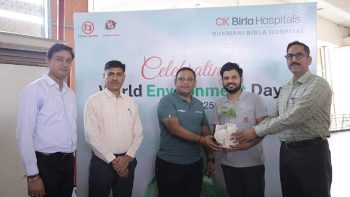 C K Birla Hospitals and Jaipur Metro Rail Corporation gave the message of greenery and plastic freedom