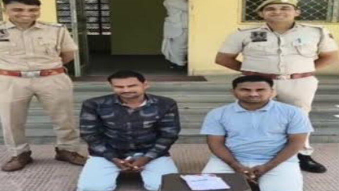 Two smugglers who came from Jhalawar to supply drugs in Jaipur were arrested by the police