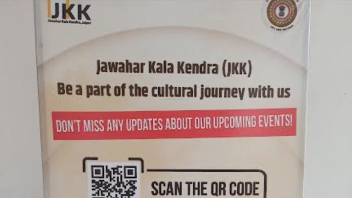 Scan the QR code and get program information on your mobile