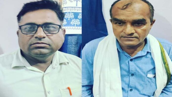 Patwari arrested while taking bribe of Rs. 8000