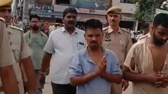 Police took out a procession of the accused of attacking the police team