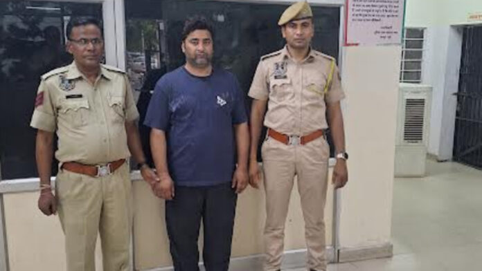 Inter-state notorious burglar Sanjay Pahariya arrested from Delhi