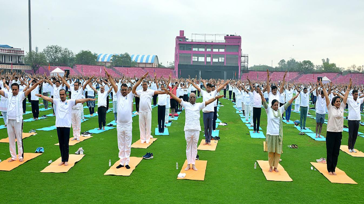 Mass yoga practice held at SMS Stadium on 11th International Yoga Day