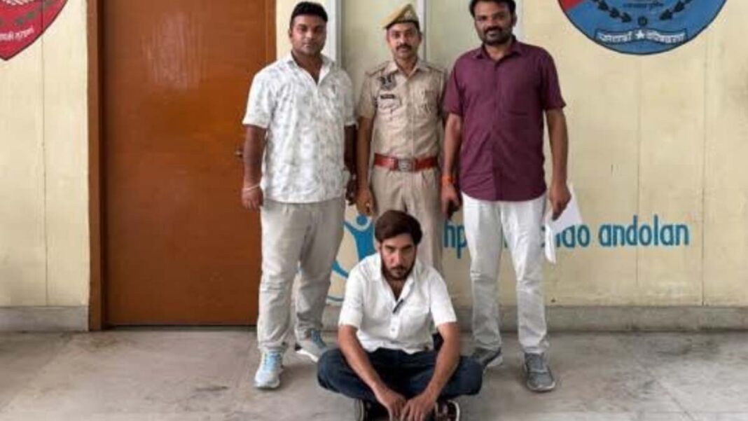 The accused who was absconding for one and a half month in the drug smack case has been arrested