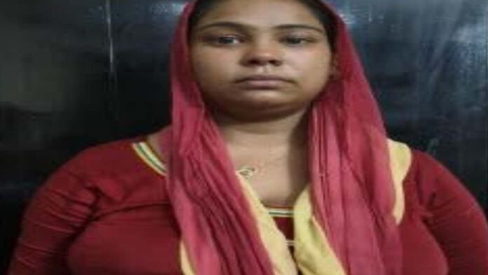 Woman smuggler who supplied illegal drug smack arrested