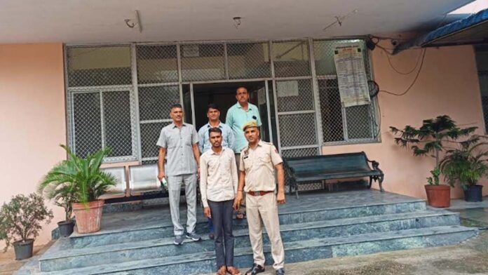 The accused who was absconding for two months in the case of keeping doda chura was arrested from Chittorgarh