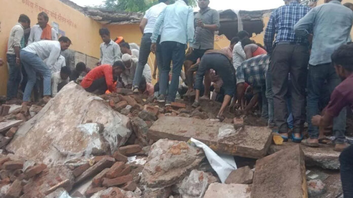 The roof of a government school collapsed in Jhalawar