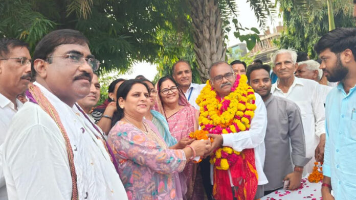 Anubhav was elected as the President of Mahatma Jyotiba Phule National Institute