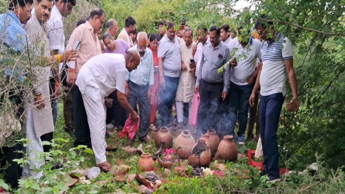 On Nag Panchami, after performing puja, release 41 pairs of snakes