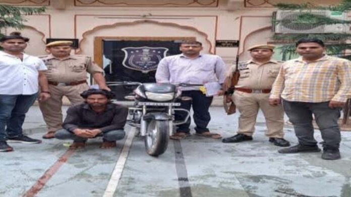Police caught the vehicle thief who stole a two wheeler