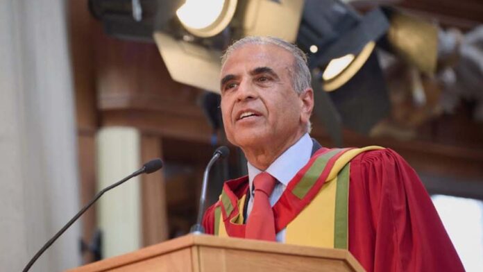 Sunil Bharti Mittal honoured with degree from University of Bath