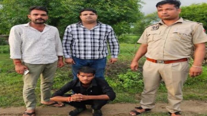 A miscreant arrested with illegal weapon