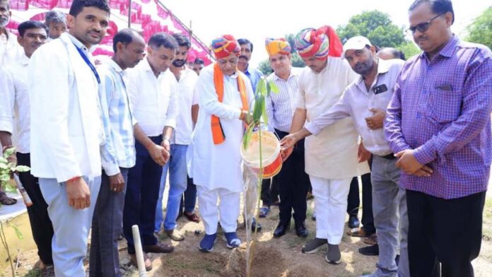 Villagers should be aware and take advantage of government schemes: Animal Husbandry Minister