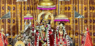 अजा एकादशी पर सजी विशेष झांकी, श्रद्धालुओं ने रखा व्रत Special tableau decorated on Aaja Ekadashi