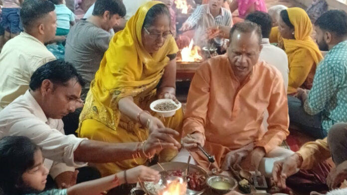 Panch Kundiya Gayatri Maha Yagya organized in Govind Dev Ji Temple