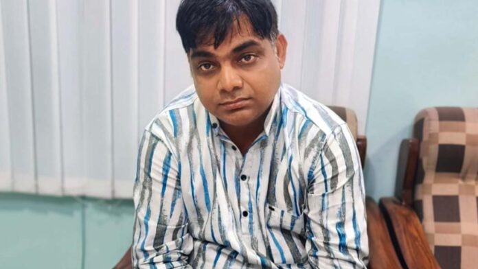Inspector of Deputy Registrar City Cooperative Society arrested while taking bribe of Rs 2 lakh 75 thousand