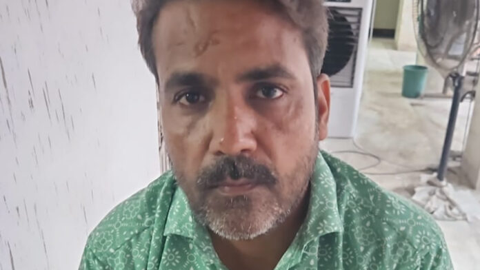 Additional Superintendent of Police's broker arrested while taking bribe of Rs. 3.5 lakh