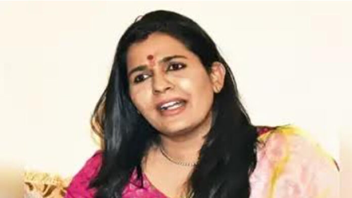 Mayor Dr. Saumya Gurjar instructed the officers to complete the work within the stipulated time
