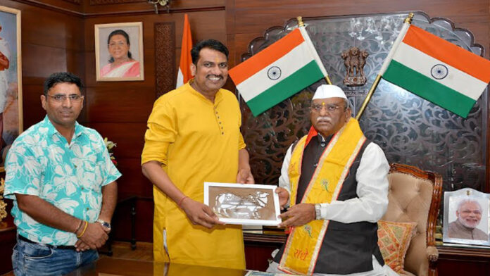 Meeting the Governor and demanding to make Rajasthan an organic and cow based state