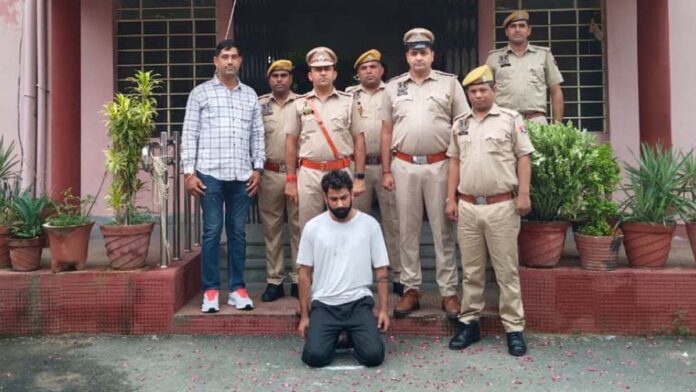 Mastermind with a reward of twenty five thousand rupees arrested