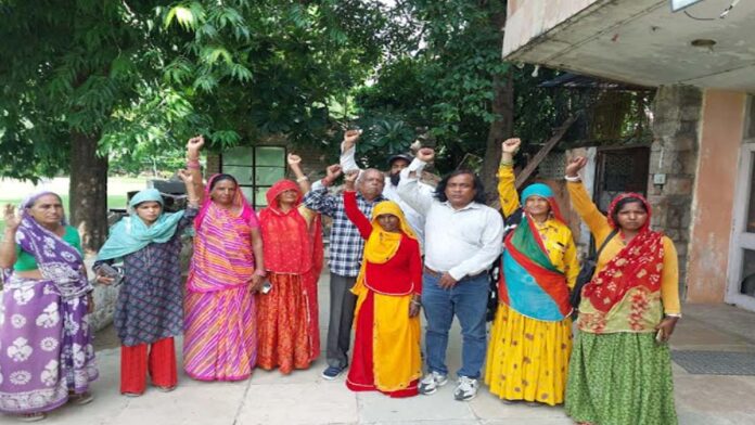 Bhajan Lal thanked the government and announced a movement against the Sarpanchs who did not follow the orders