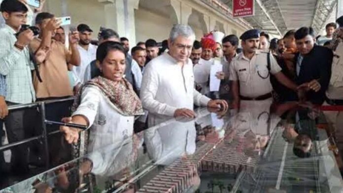 Names of Gandhinagar and Khatipura railway stations will be changed: Railway Minister Vaishnav