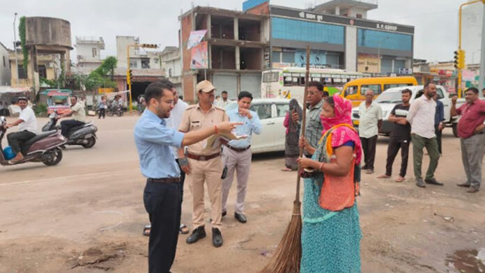 nigam8 Municipal Corporation Greater organised public awareness activities for cleanliness and waste management