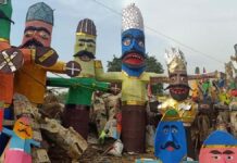 विजयादशमी गुरुवार को: शहर की सड़कों पर नजर आने लगे रावण व कुंभकरण के पुतले