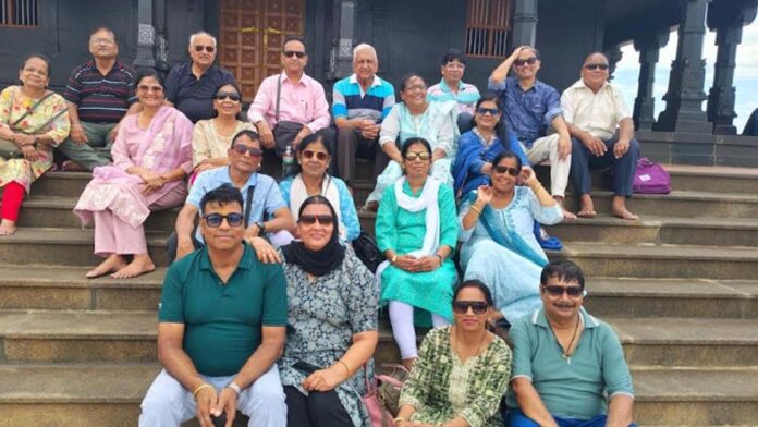 Pilgrims performed Jinabhishek at Sri Shantinath Digambar Jain Temple in Kanyakumari