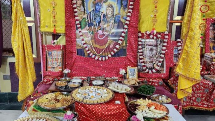 Annakut festival concluded at Barsana Peeth of Shri Saras Nikunj