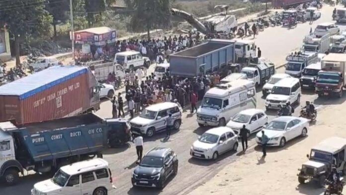 Bike rider crushed by high speed dumper Bike rider crushed by high speed dumper