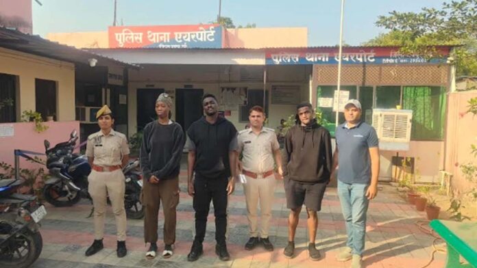 Three foreign nationals arrested for supplying cocaine