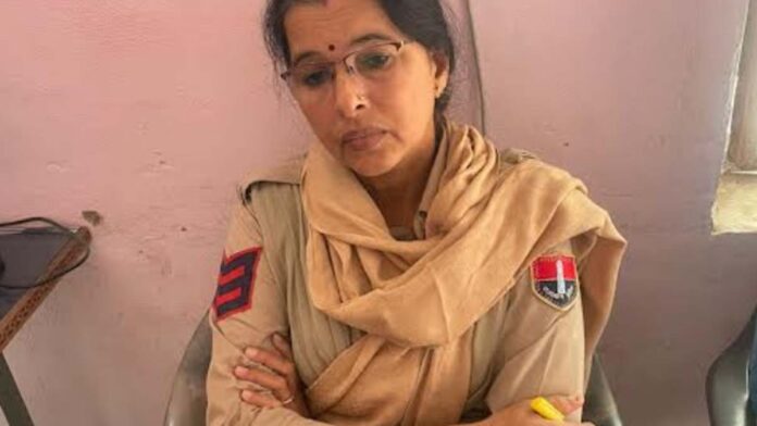 Female police head constable arrested while taking bribe of Rs 20,000