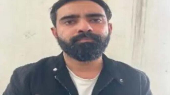 SOG arrested a criminal carrying a reward of Rs 50,000.