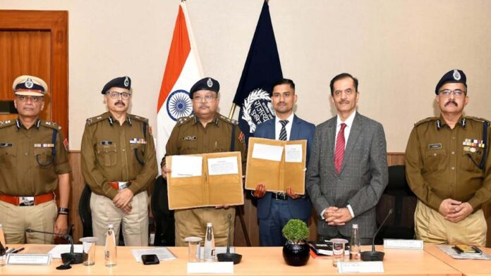 Smart policing will be promoted in the state: DGP Rajiv Kumar Sharma Smart policing will be promoted in the state: DGP Rajiv Kumar Sharma