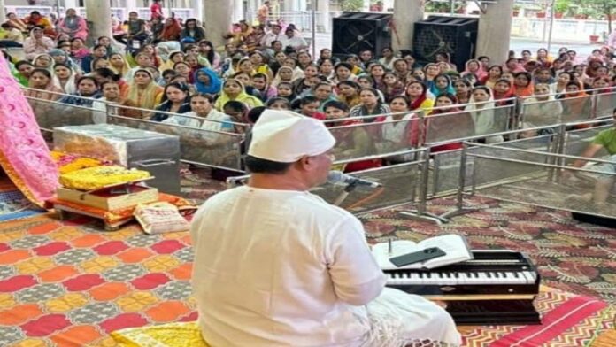 Harinam Sankirtan took place on Ekadashi, hundreds of devotees were mesmerized.