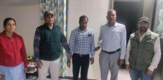 भू-अभिलेख निरीक्षक सात लाख रुपये की रिश्वत लेते गिरफ्तार