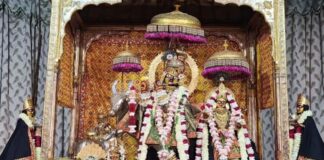 गोविंद देवजी मंदिर से आज निकलेगी 51 हजार महिलाओं की कलश यात्रा Thakurji wore black attire in Govind Devji temple