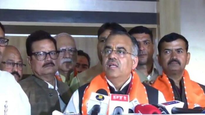 Now, various programmes for singing Vande Mataram song will be organised in every district: Tarun Chugh Now, various programmes for singing Vande Mataram song will be organised in every district: Tarun Chugh