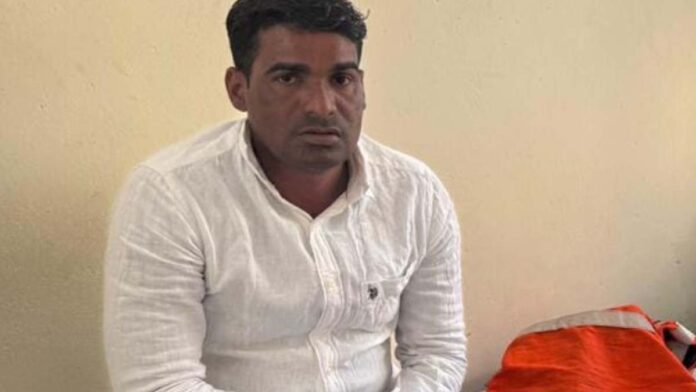 Police constable arrested while taking bribe of Rs 20,000