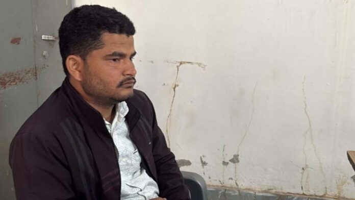 sah1 Junior assistant of tehsil office arrested while accepting Rs 18,500