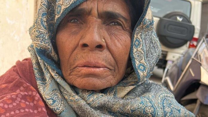 Woman smuggler of drug smack arrested Woman smuggler of drug smack arrested