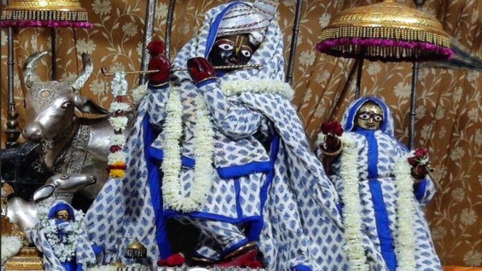 Traditional winter service of Thakurji begins